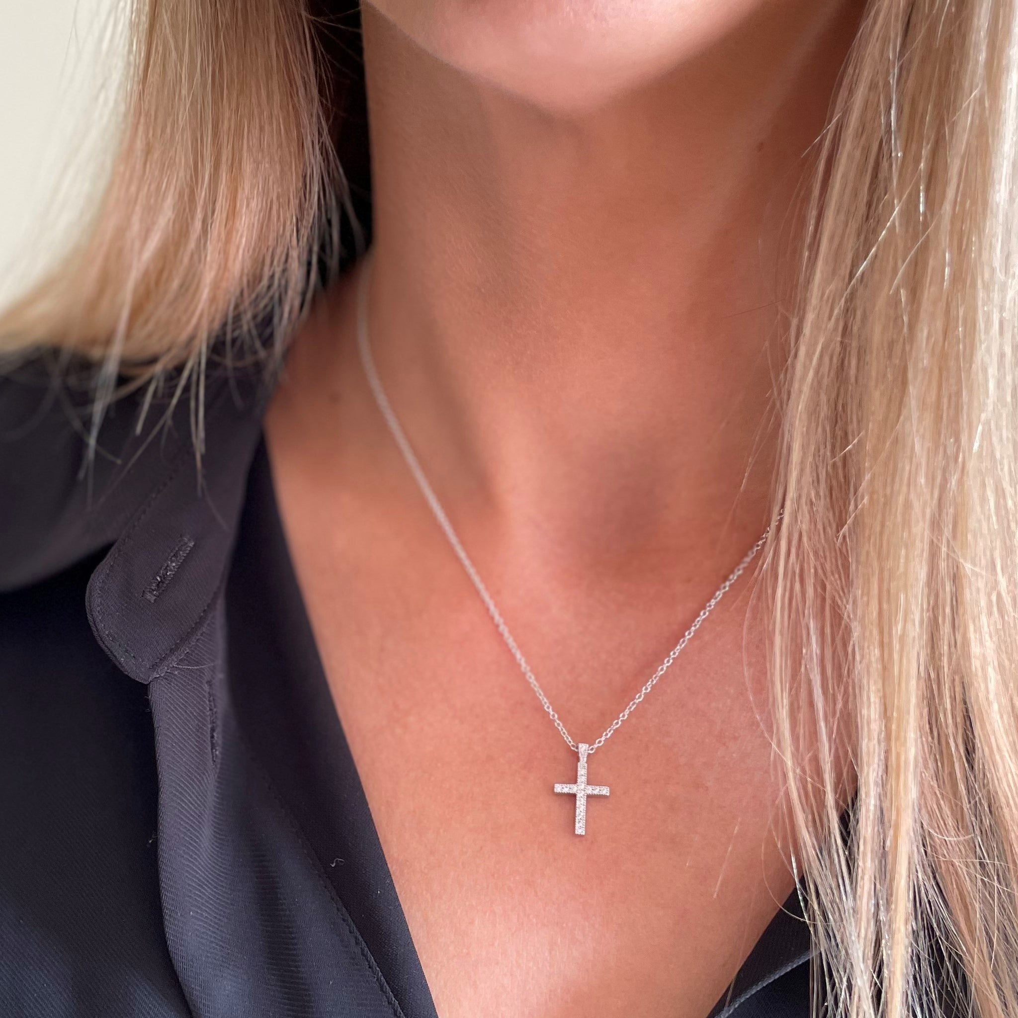 Cachet London Classic Silver Cross Pendant