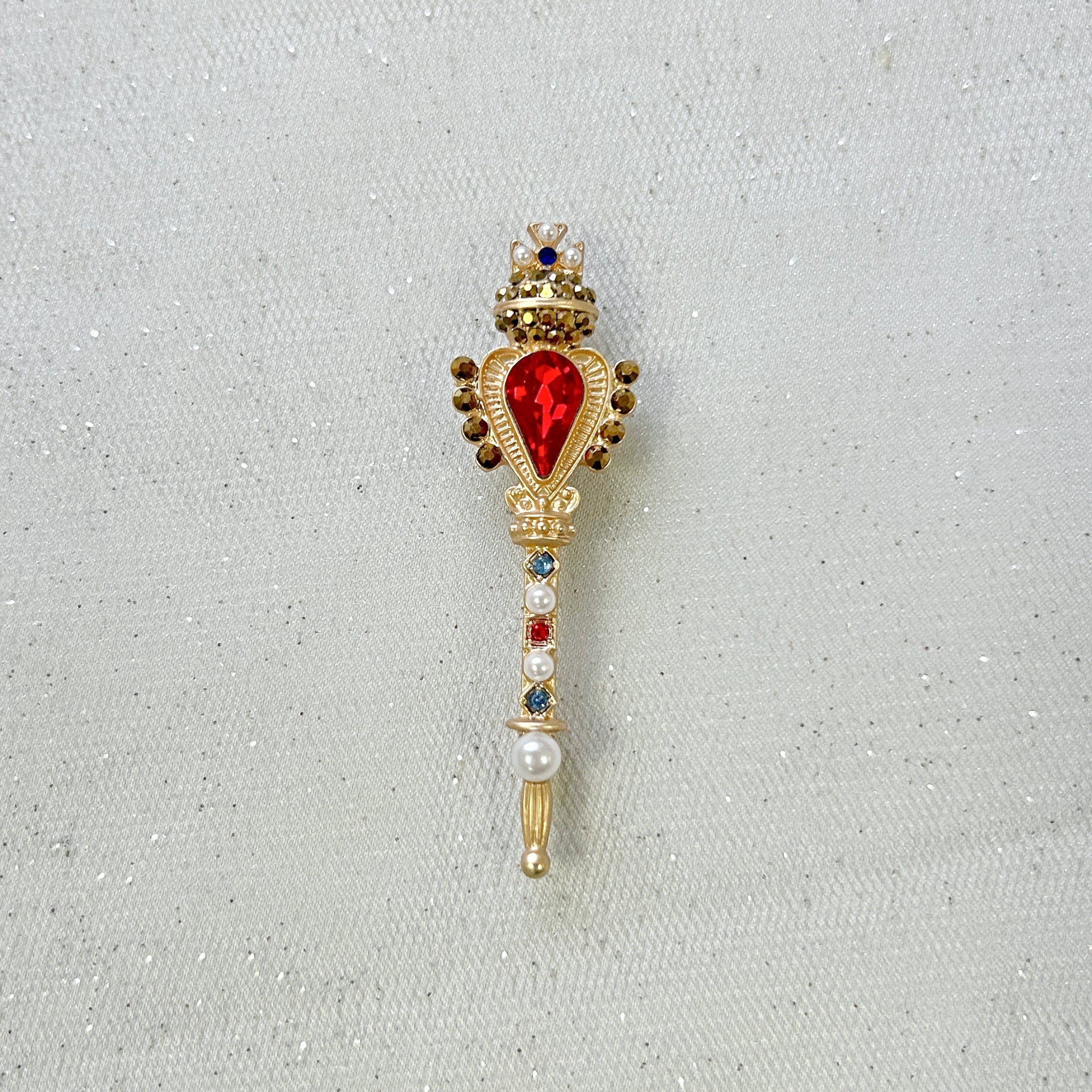 QueenMee Gold Crown Brooch Lapel Pin in Red