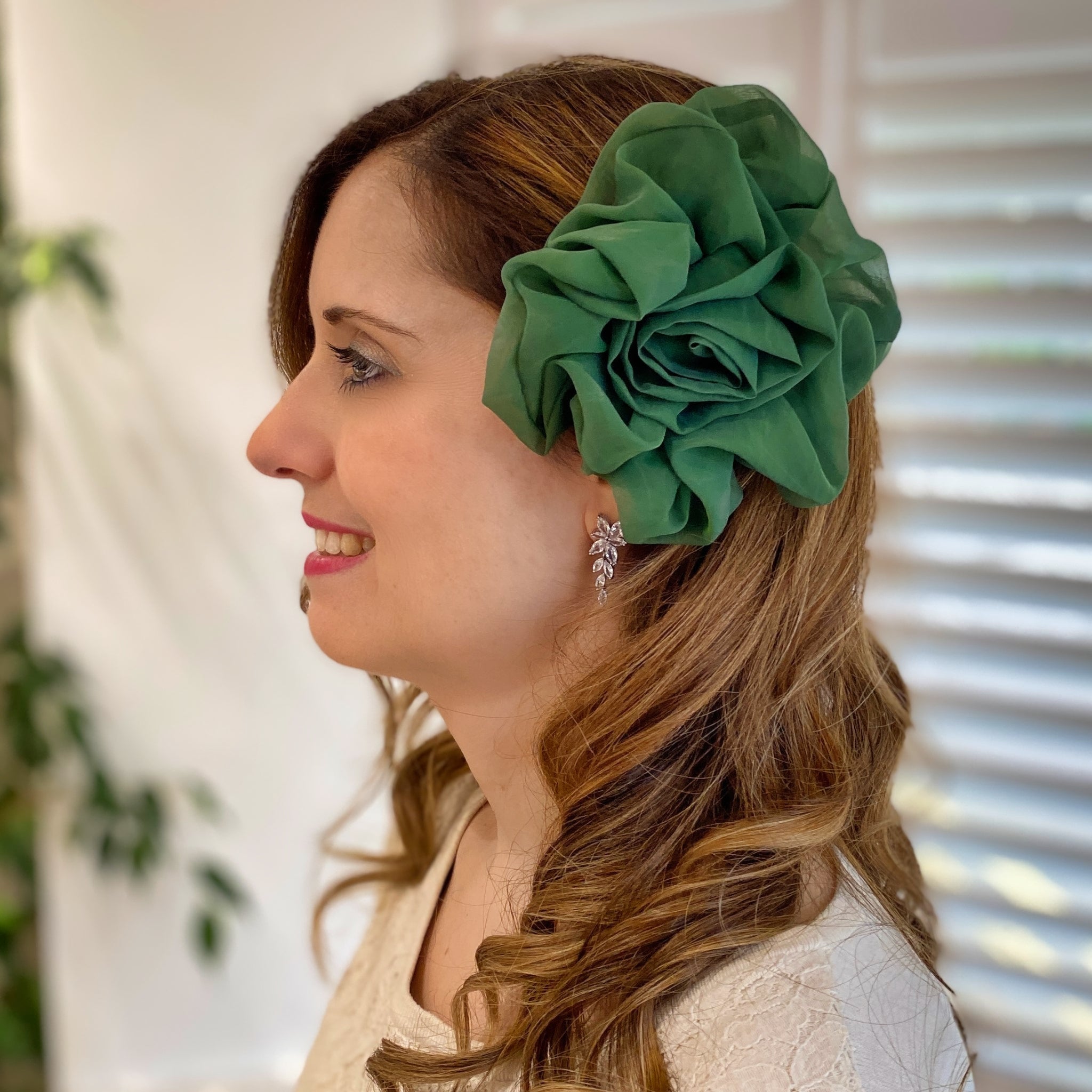 QueenMee Green Corsage Rose Hair Clip Flower Hair Clip Flower Pin