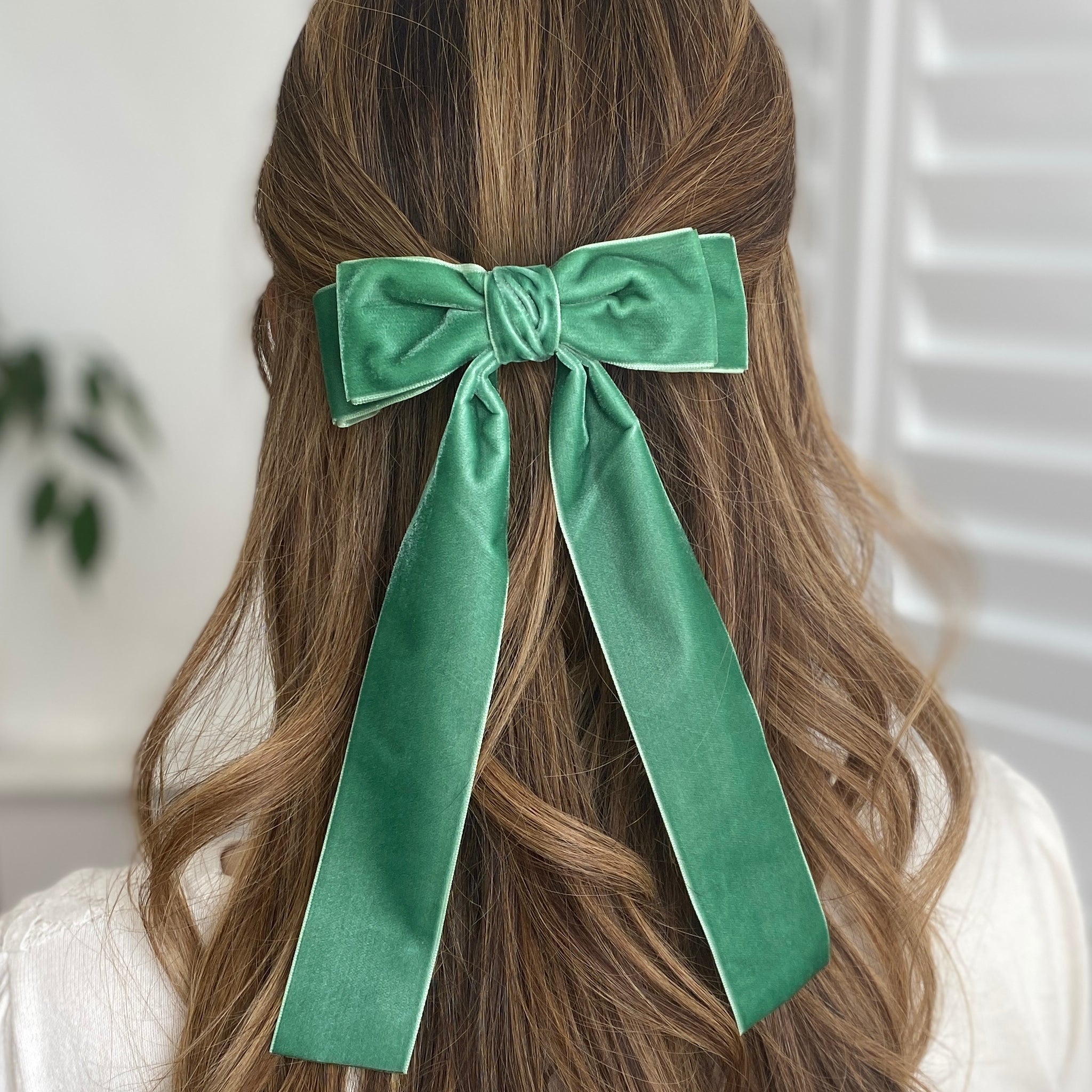 QueenMee Green Velvet Hair Bow Dark Green Hair Clip Alligator Clip