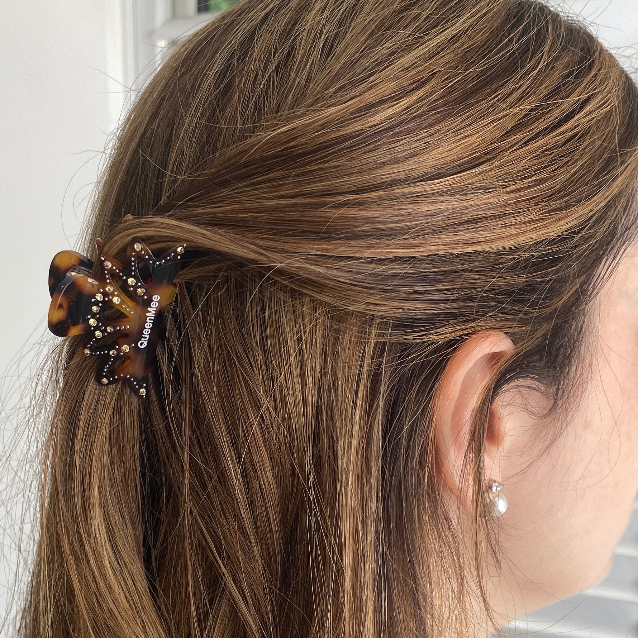 QueenMee Small Hair Claw Tortoiseshell Hair Clip with Jewels