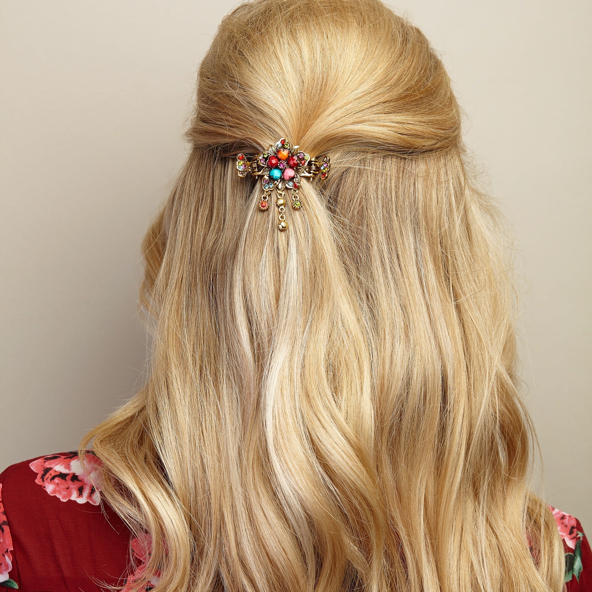 QueenMee Flower Hair Accessory with Gems