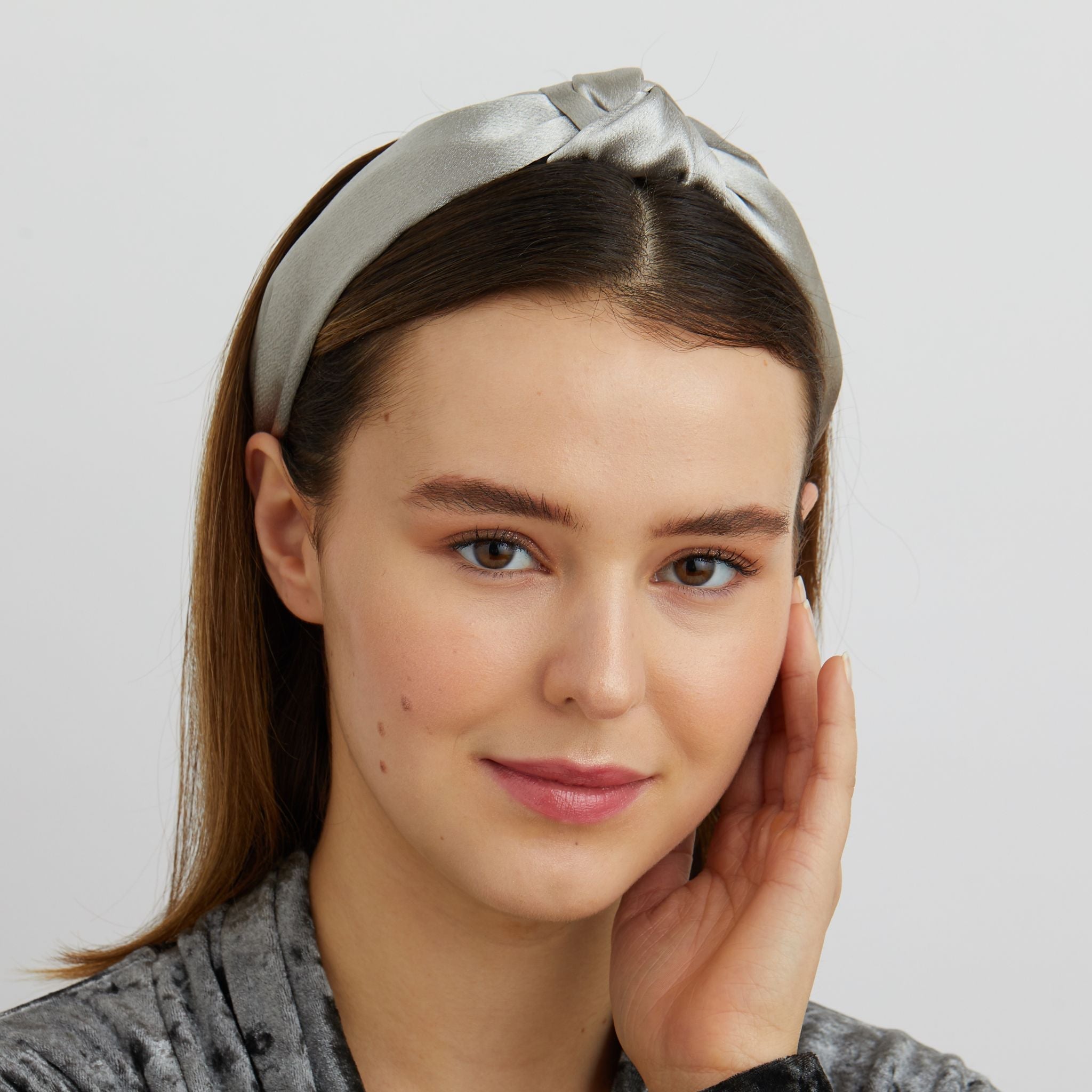 QueenMee Silver Knot Headband