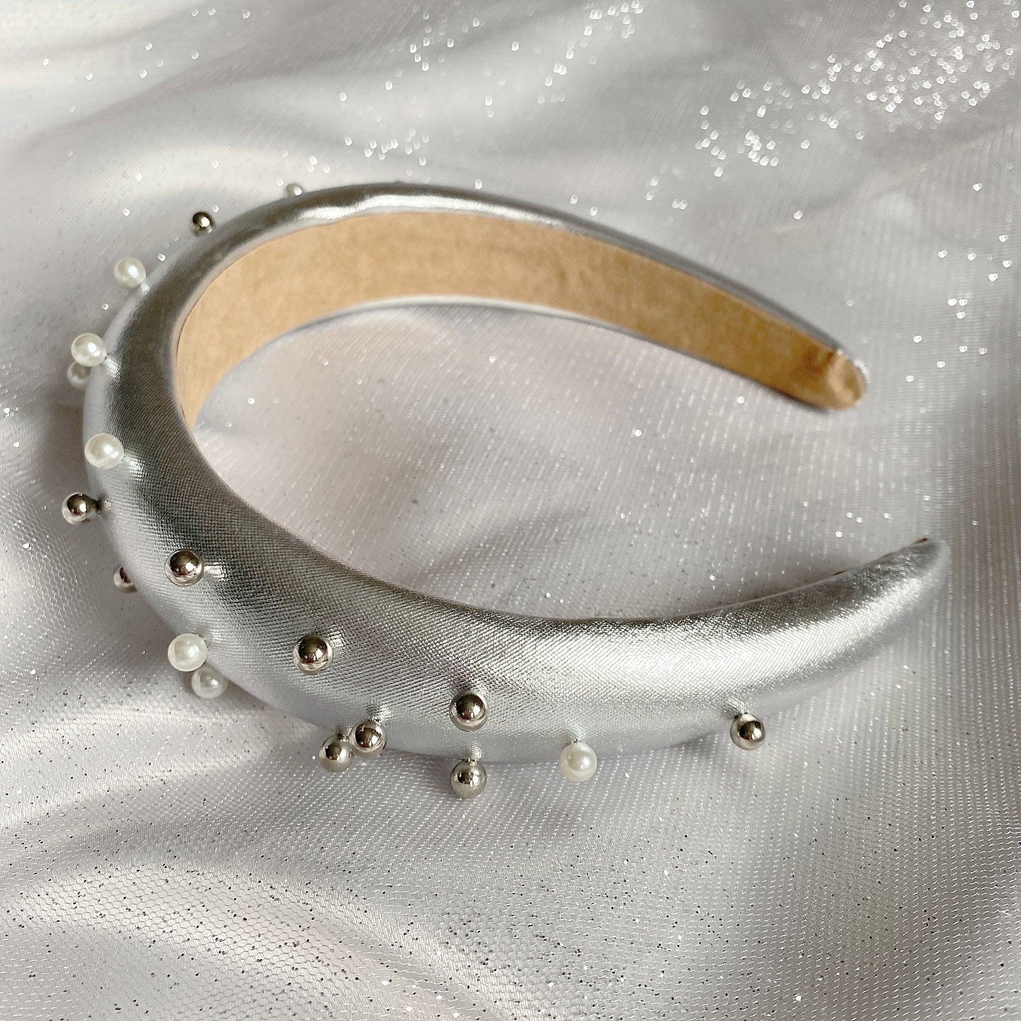 QueenMee Silver Padded Headband with Pearls