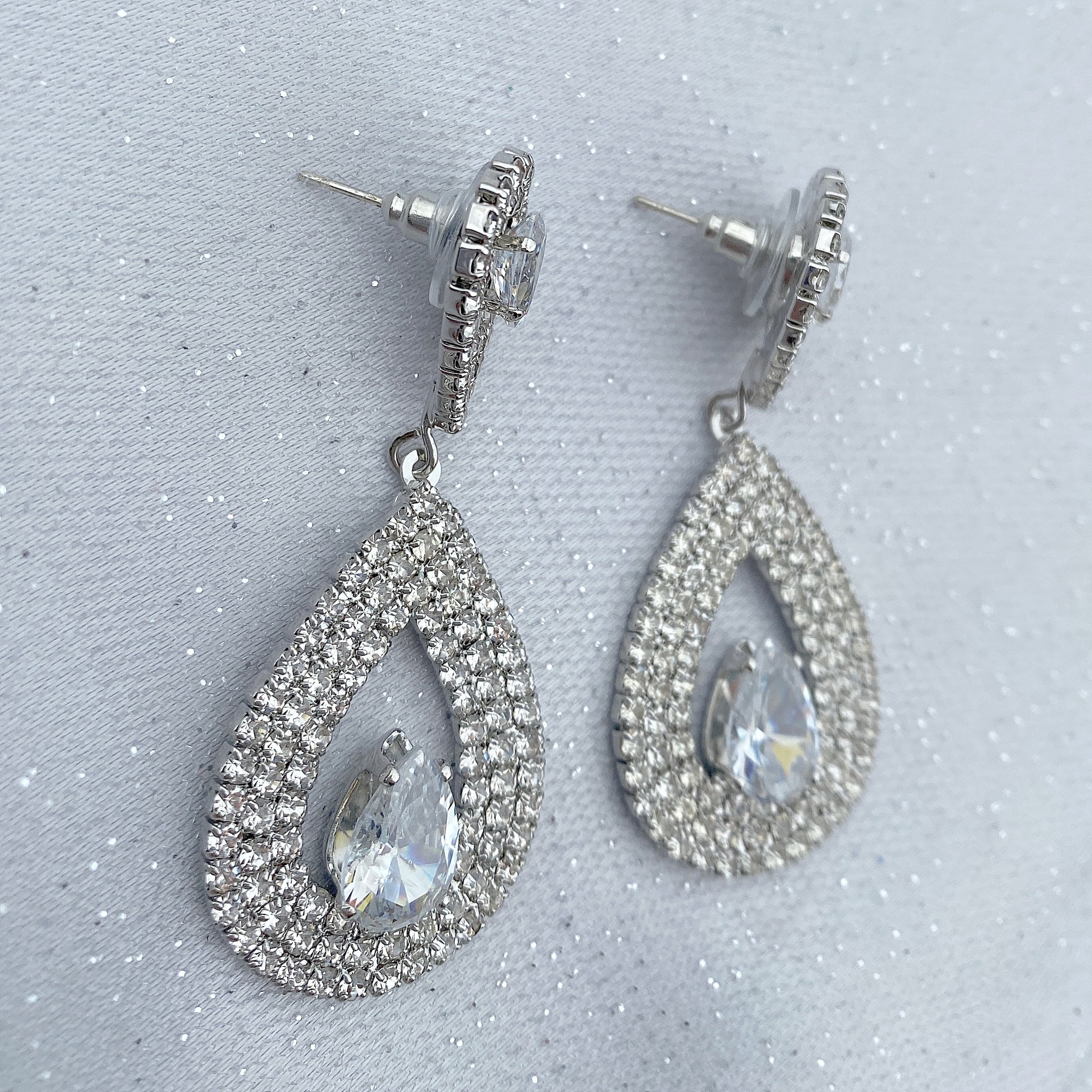 QueenMee Statement Earrings Crystal Earrings Teardrop