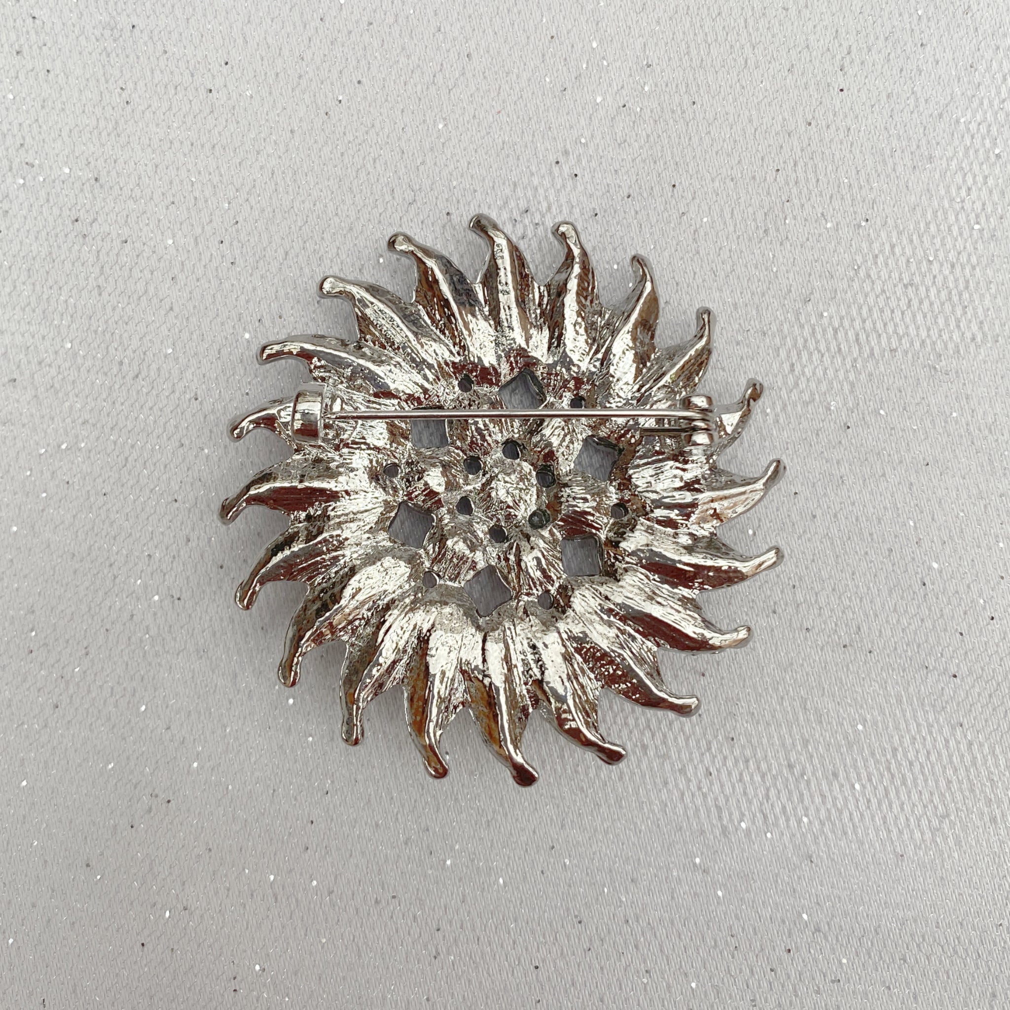 QueenMee Sunflower Brooch with Pearl and Crystal in Silver or