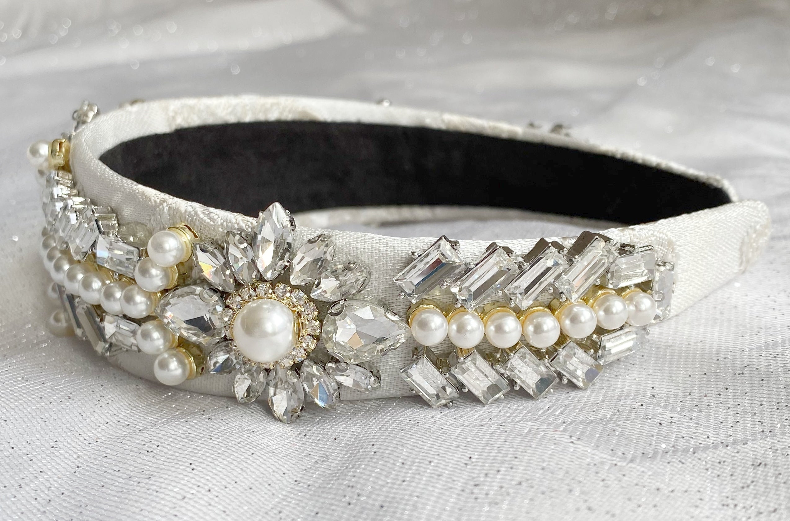 QueenMee Wedding Headband with Crystal and Pearl